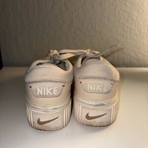 Nike Court Legacy Lift Shoes — Women's 9